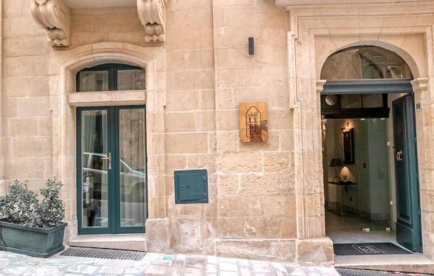 Palais Le Brun, how it began