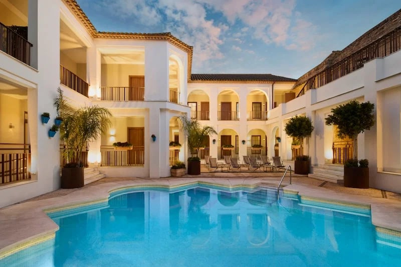 Hotel NH Collection Palacio de Córdoba, the pool