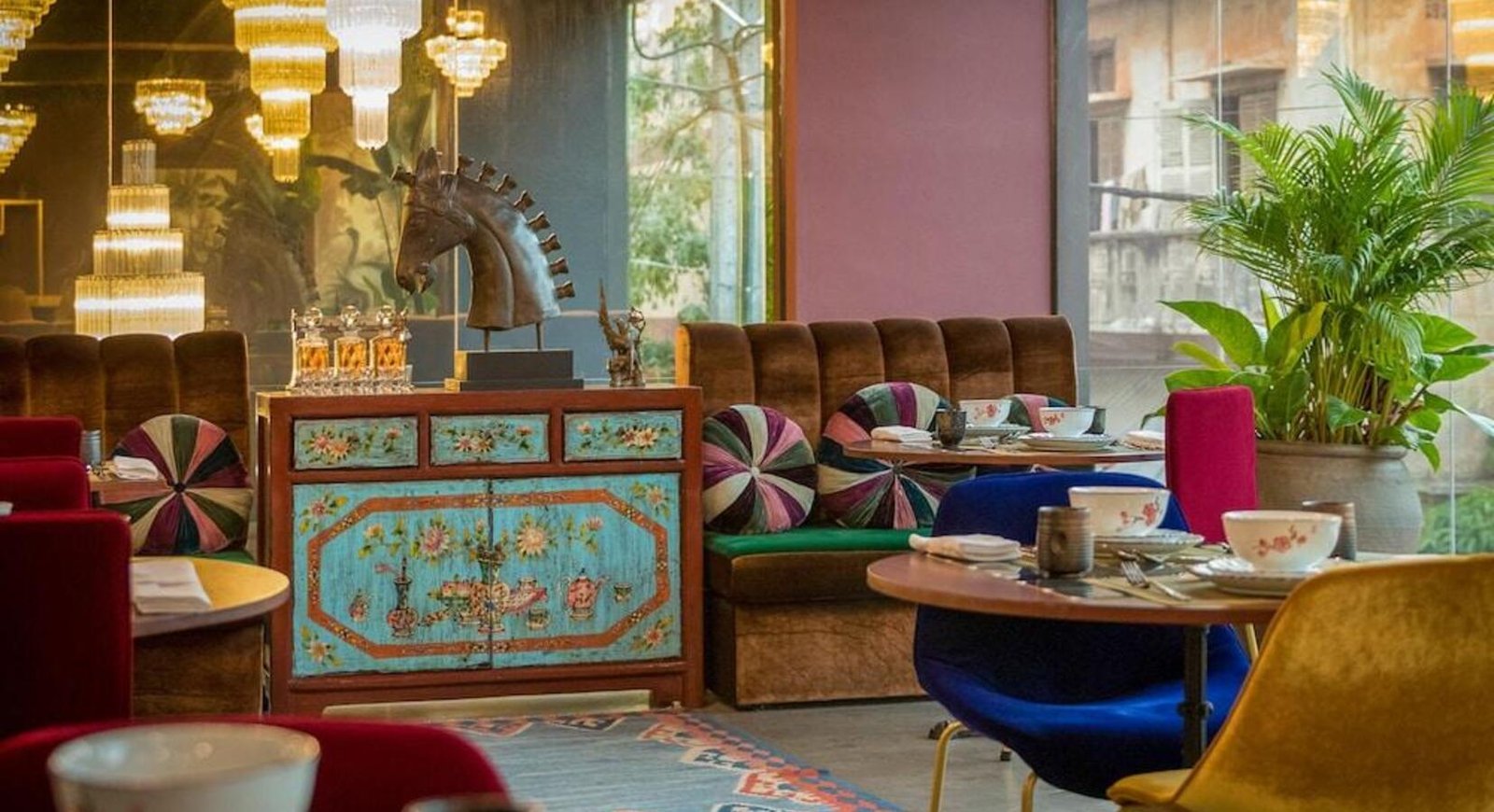 Lao Poet Hotel, the restaurant