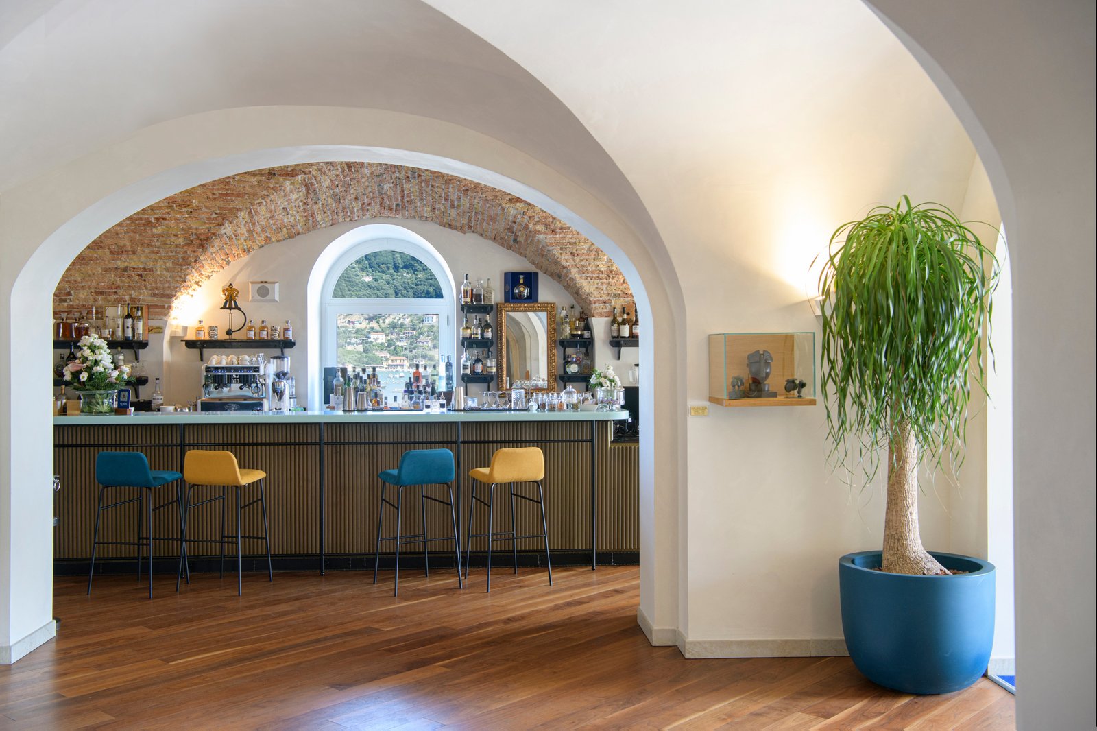 Grand Hotel Portovenere, at the table