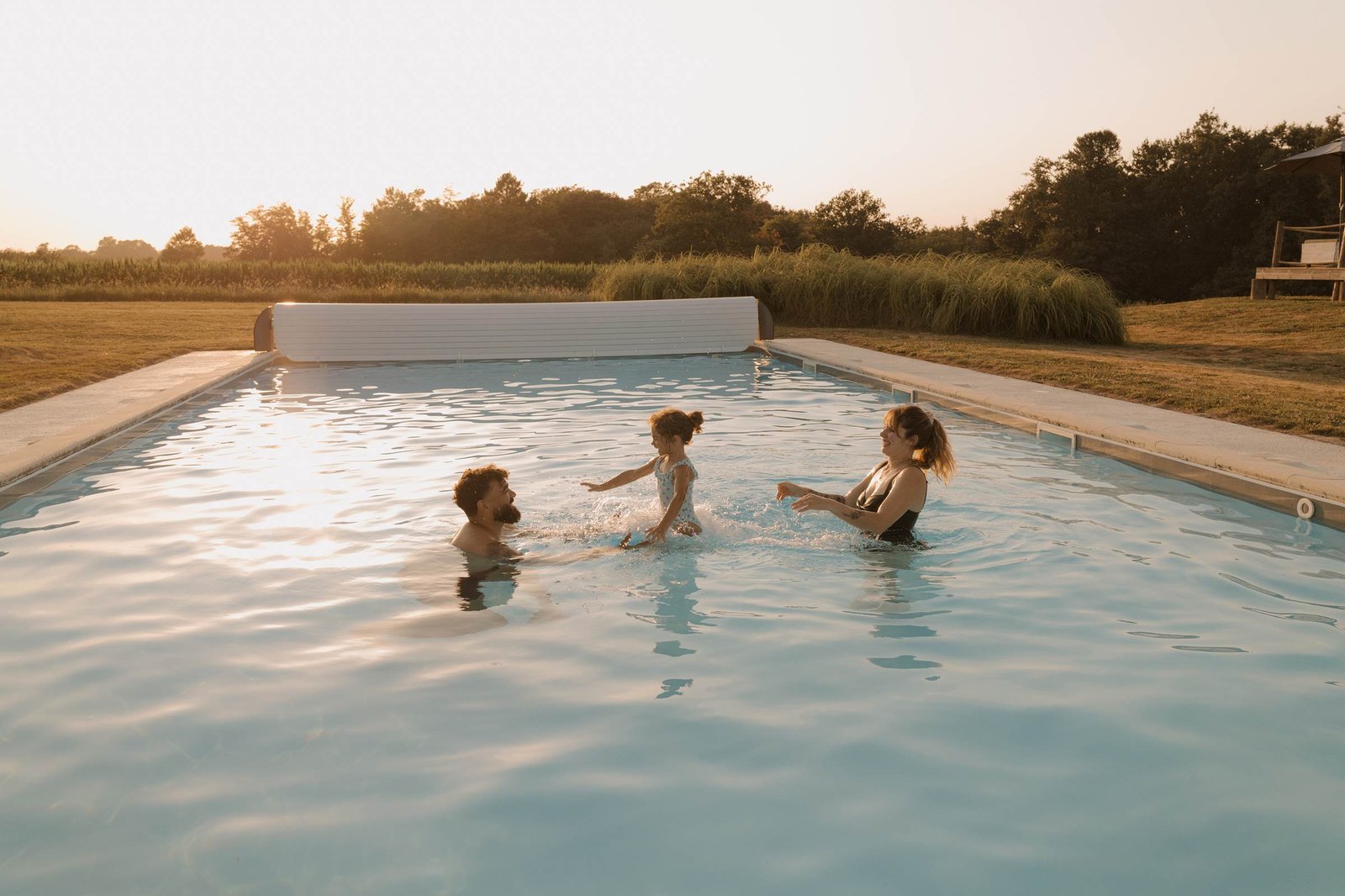La Petite Couronne, the pool
