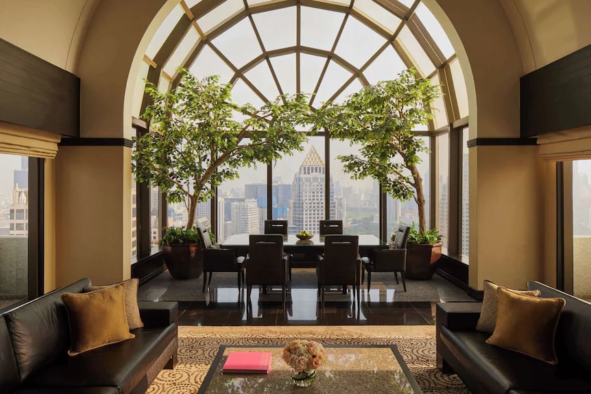 Banyan Tree Bangkok — vibe