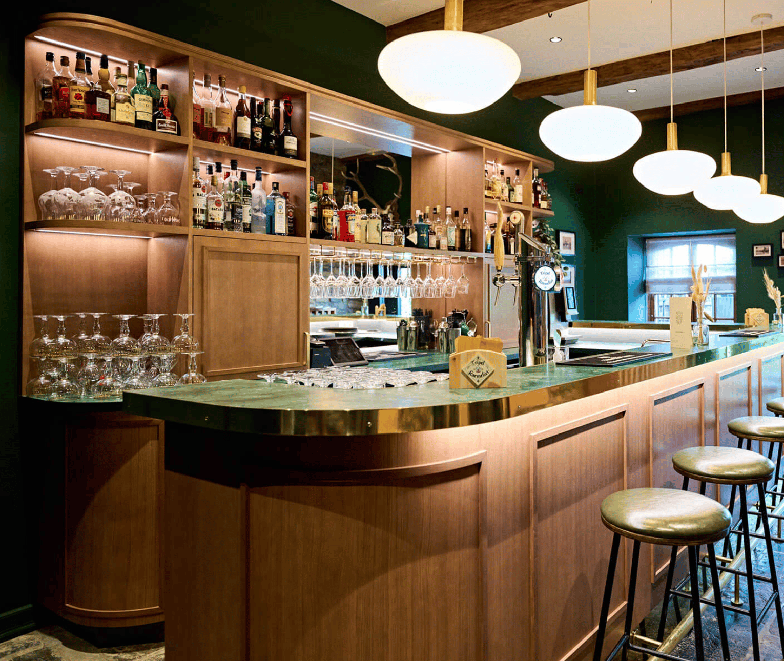 Hôtel La Malle Poste à Rochefort, lounge bar
