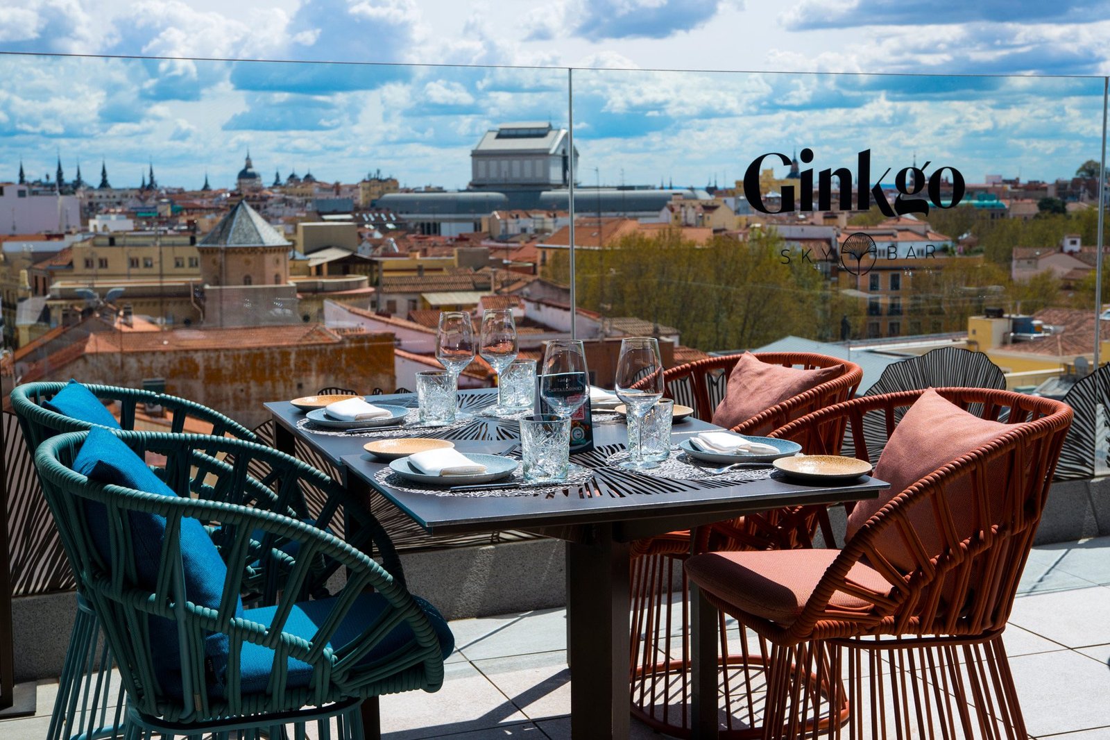 VP Plaza España design, ginkgo restaurant & sky bar