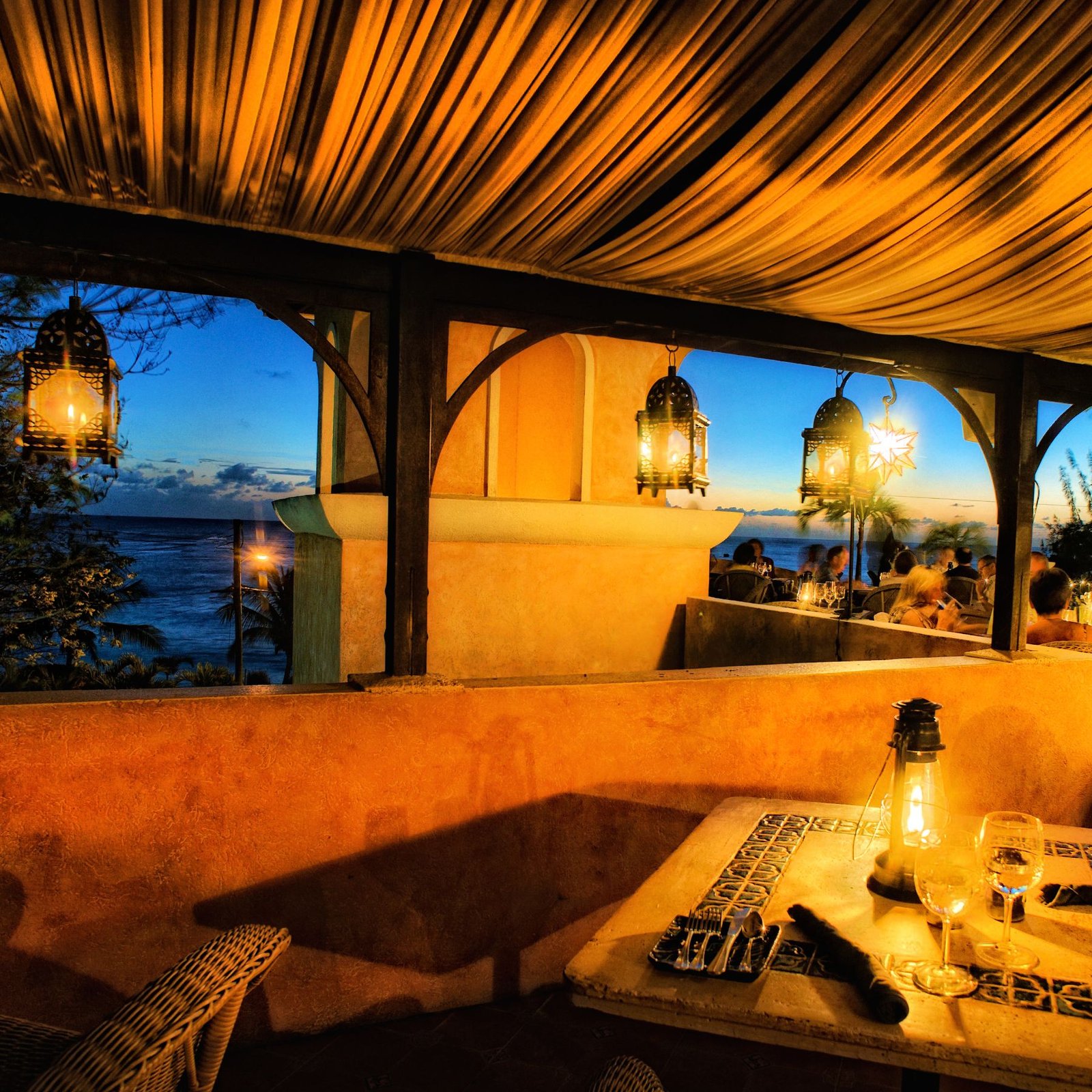 Little Arches Boutique Hotel - Adults Only, café luna