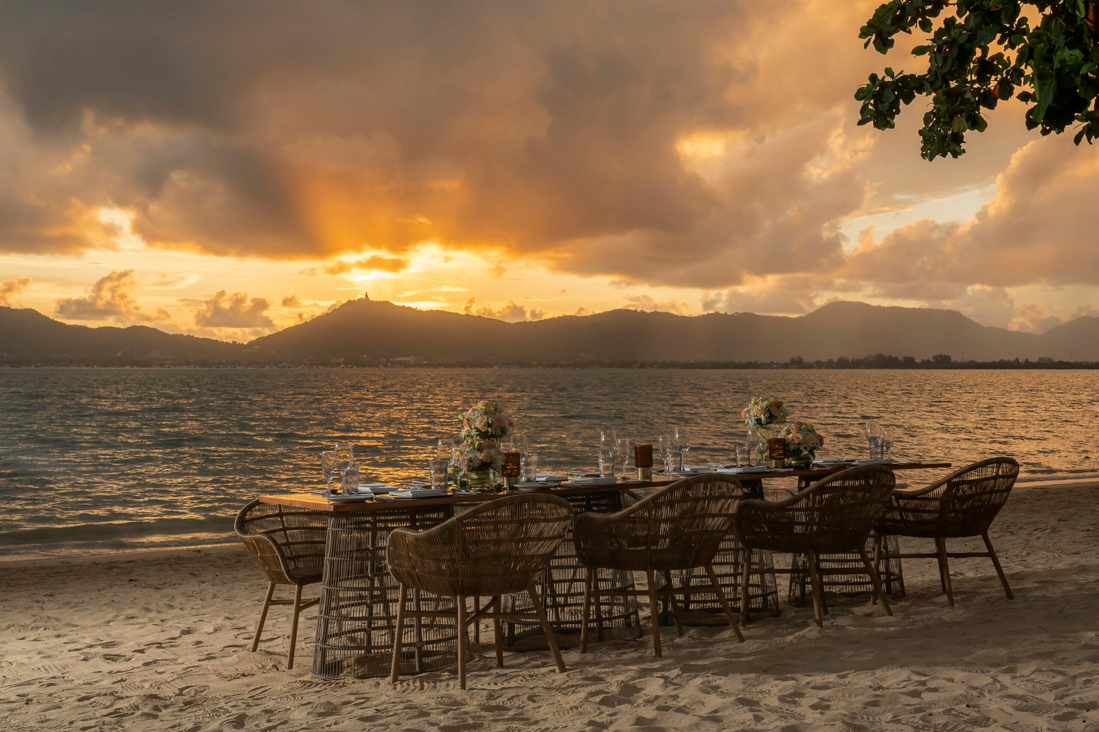 My Beach Resort, at the table