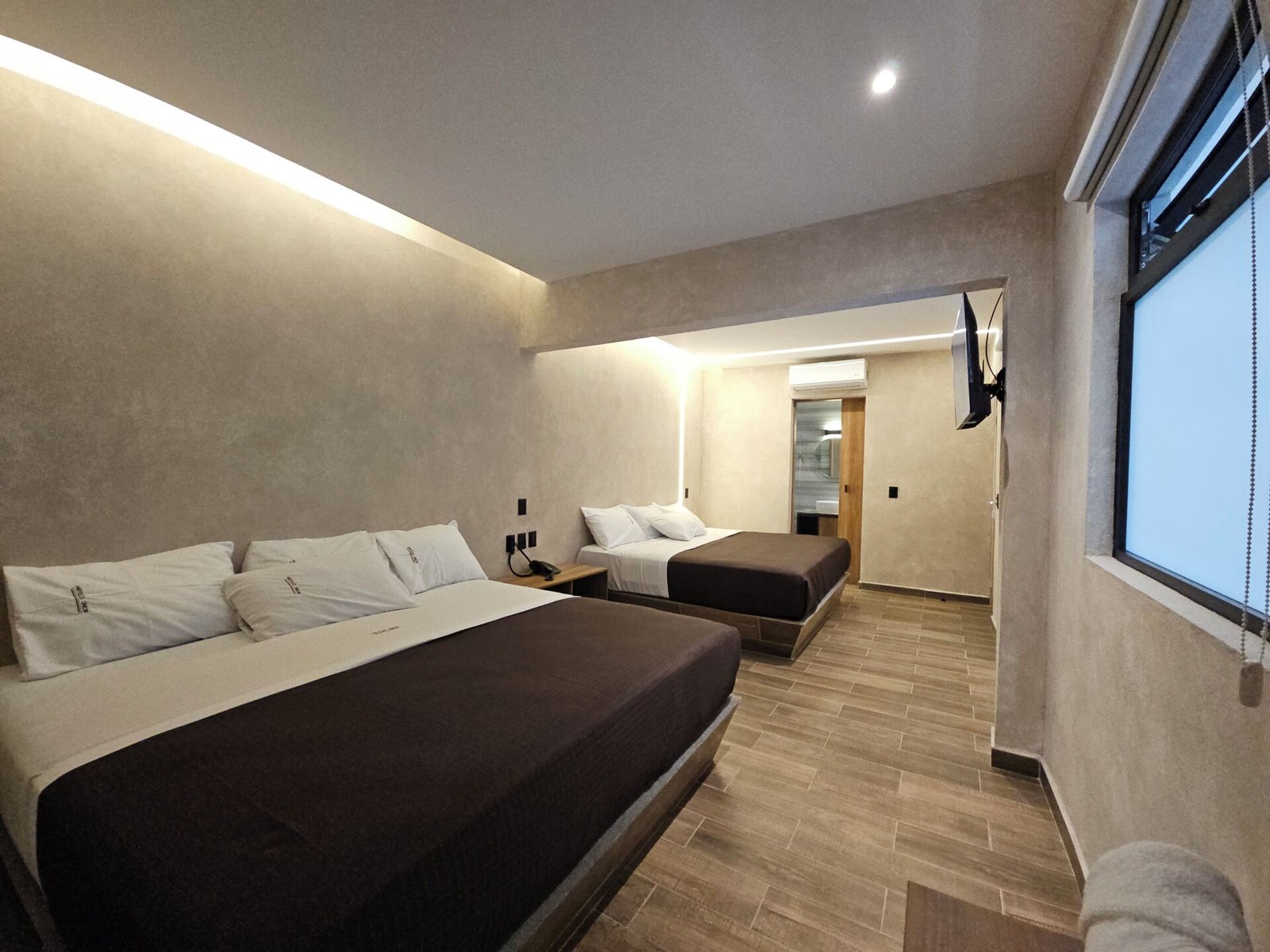 Hotel Único — vibe
