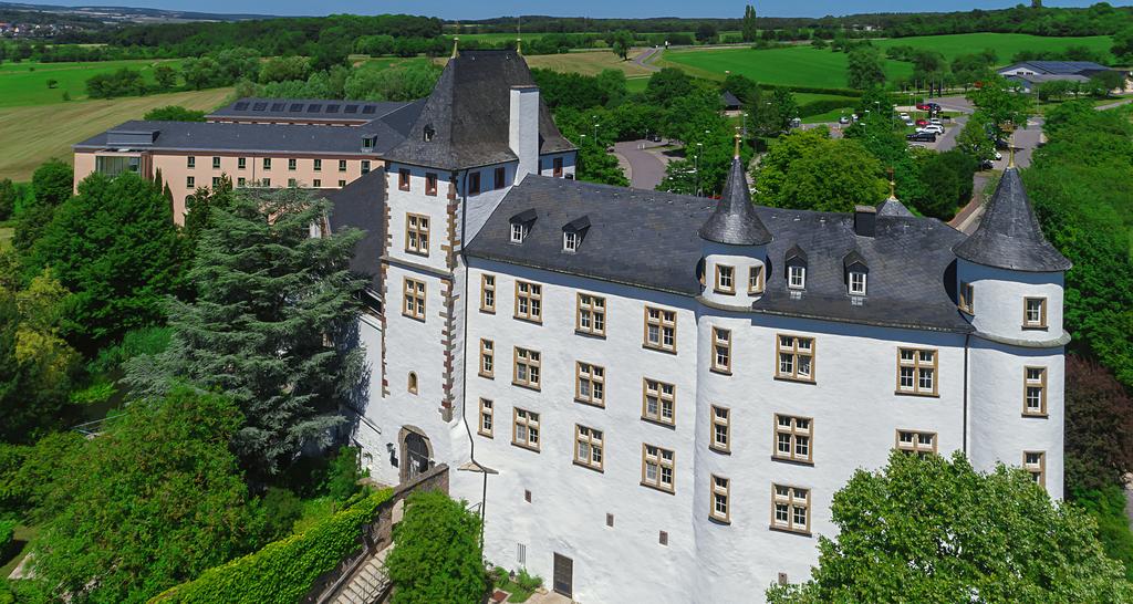 Victor's Residenz-Hotel Schloss Berg, how it began