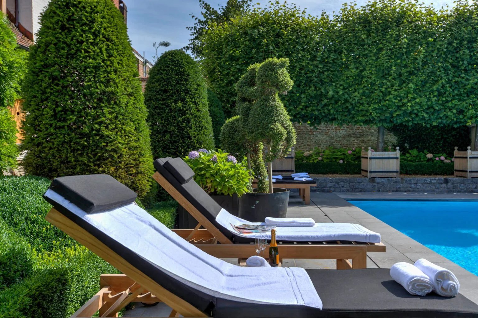 The Secret Garden Luxury Suites, the pool