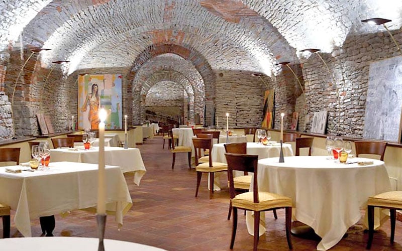 Relais San Maurizio, at the table