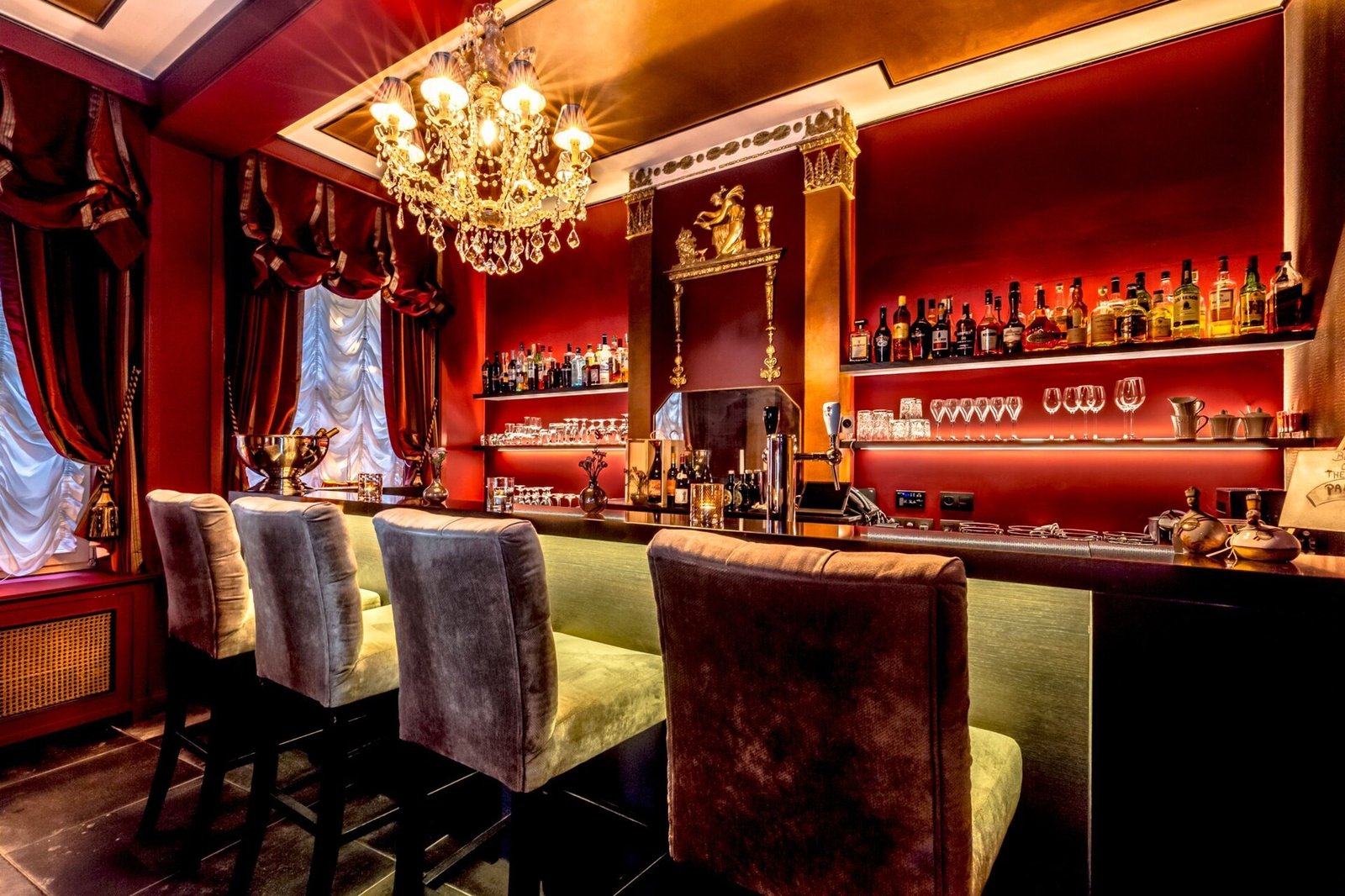 Hotel De Castillion, hotel bar