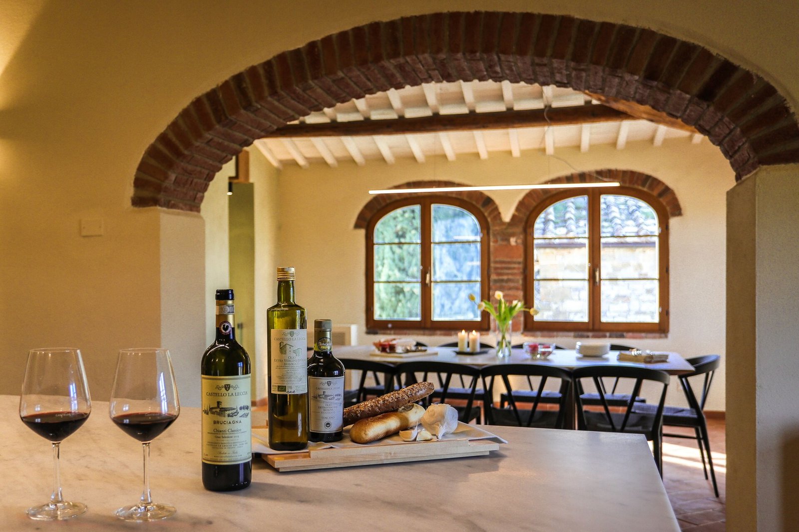 Castello la Leccia, at the table
