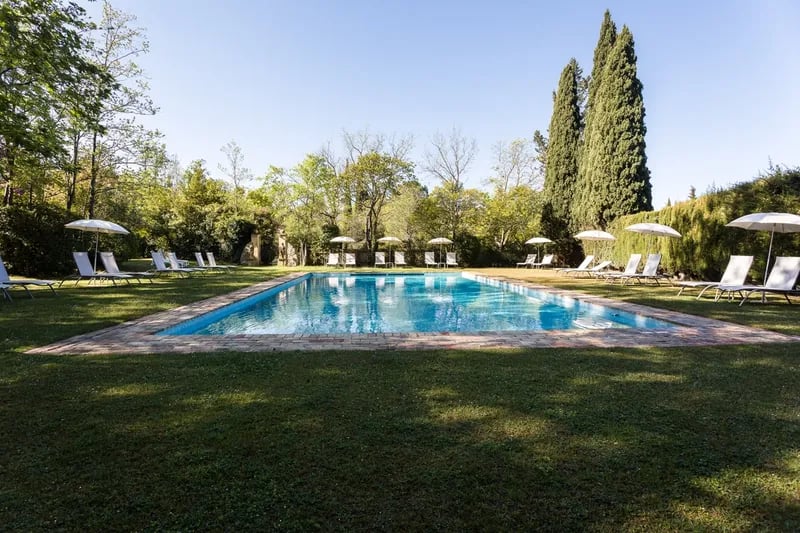 La Magdeleine, the pool