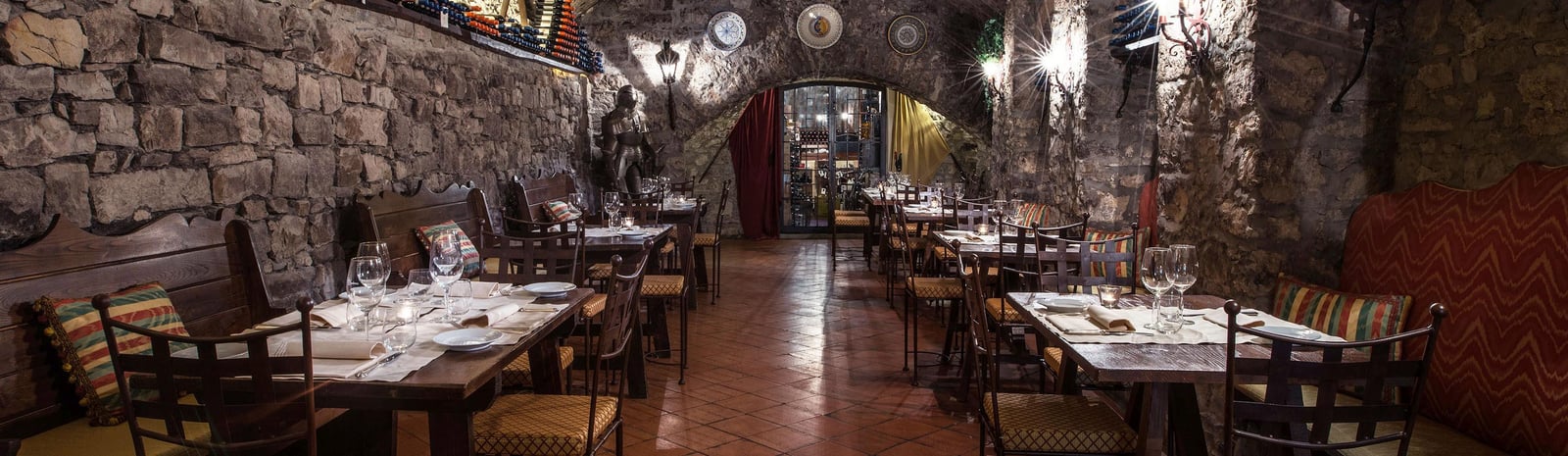 Castello di Spaltenna, at the table