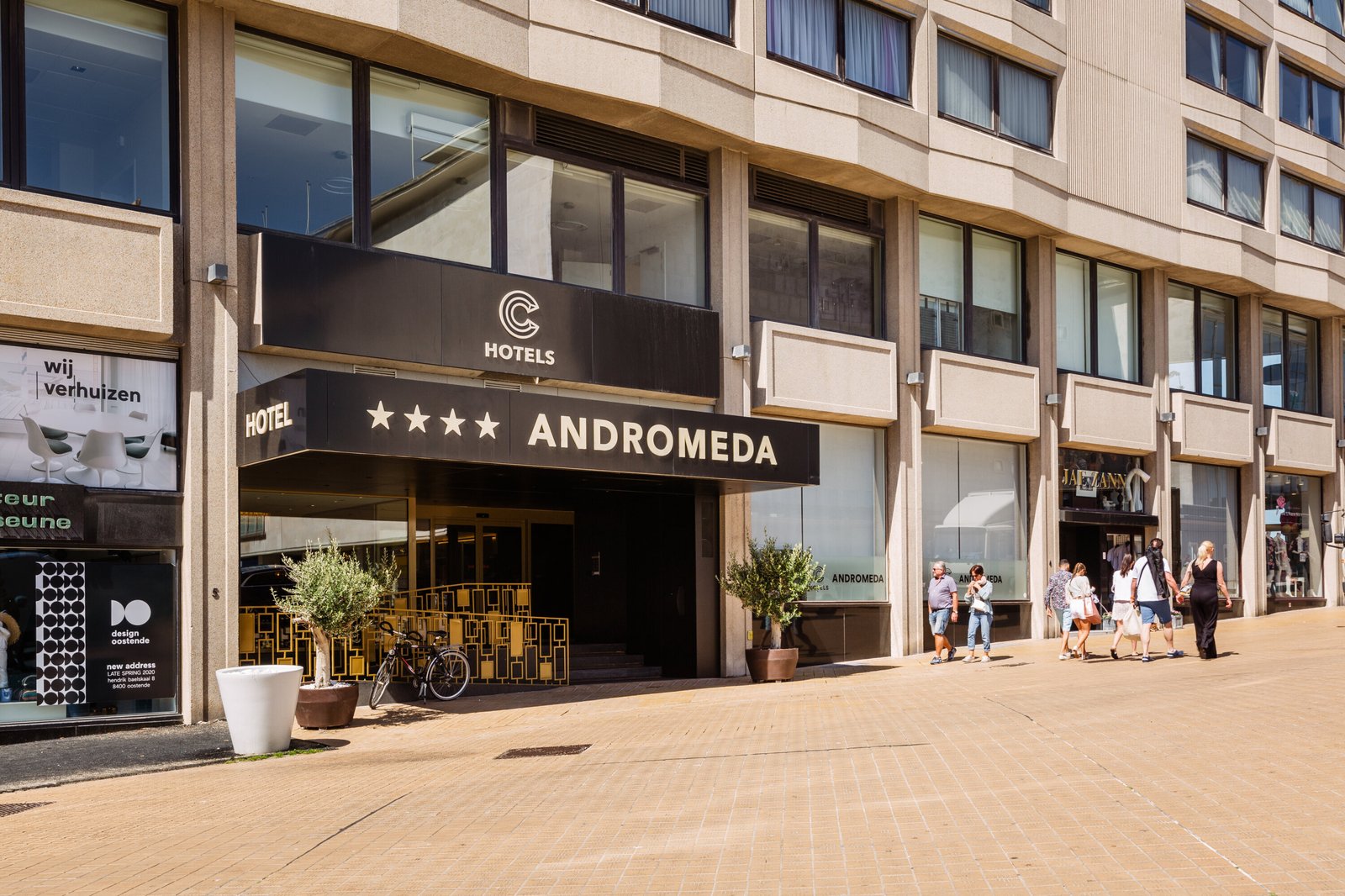 Andromeda Hotel Ostend, how it began