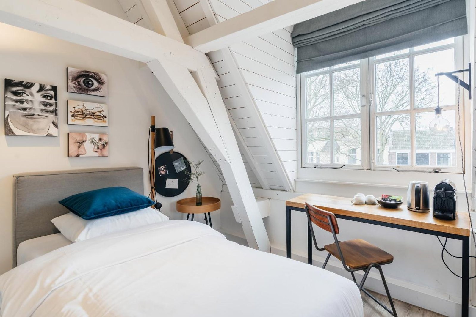 Eye Hotel, rooms