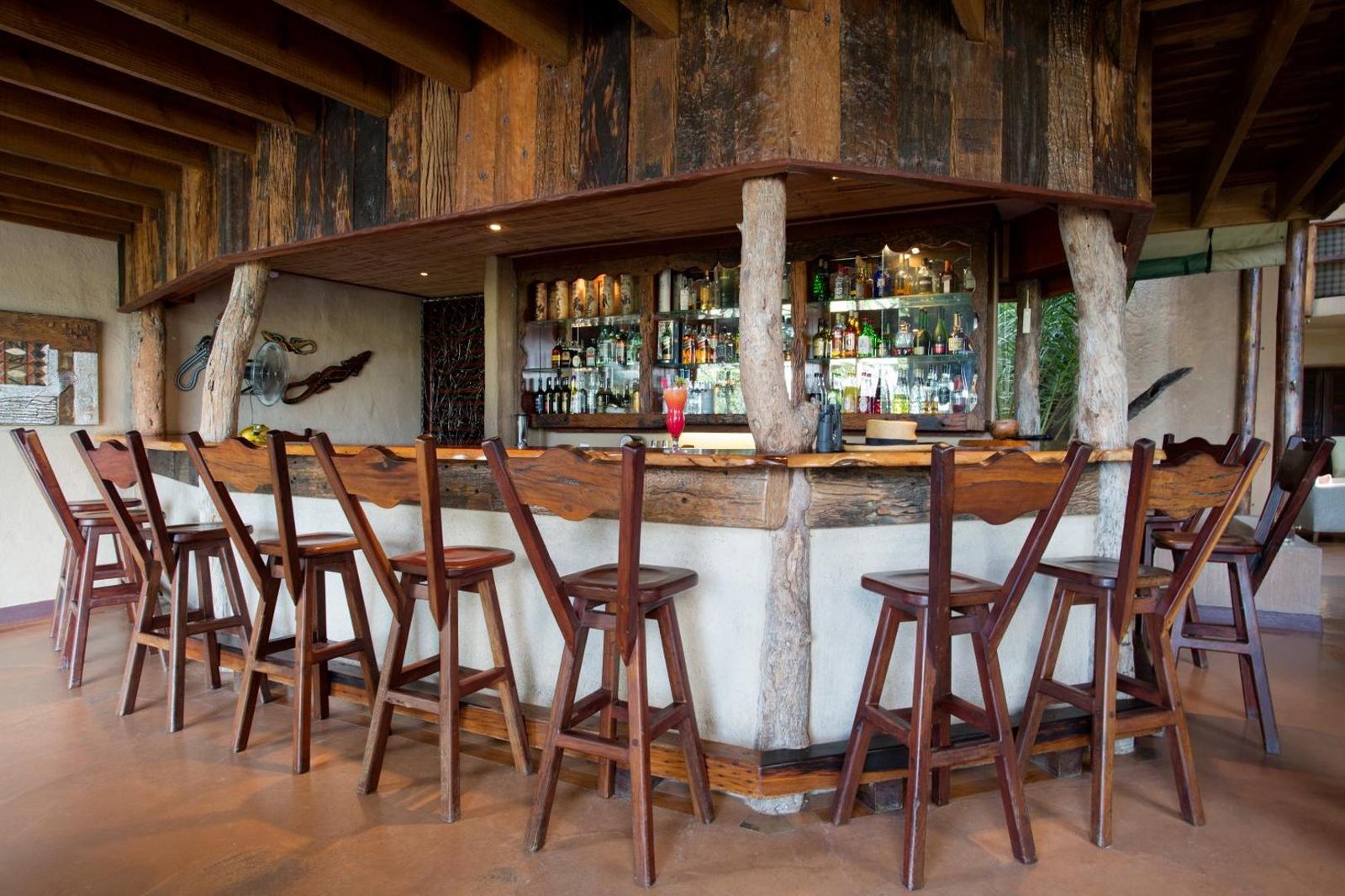 Lukimbi Safari Lodge, at the table