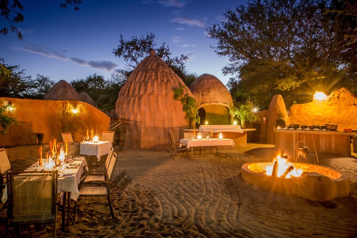 Lukimbi Safari Lodge, at the table