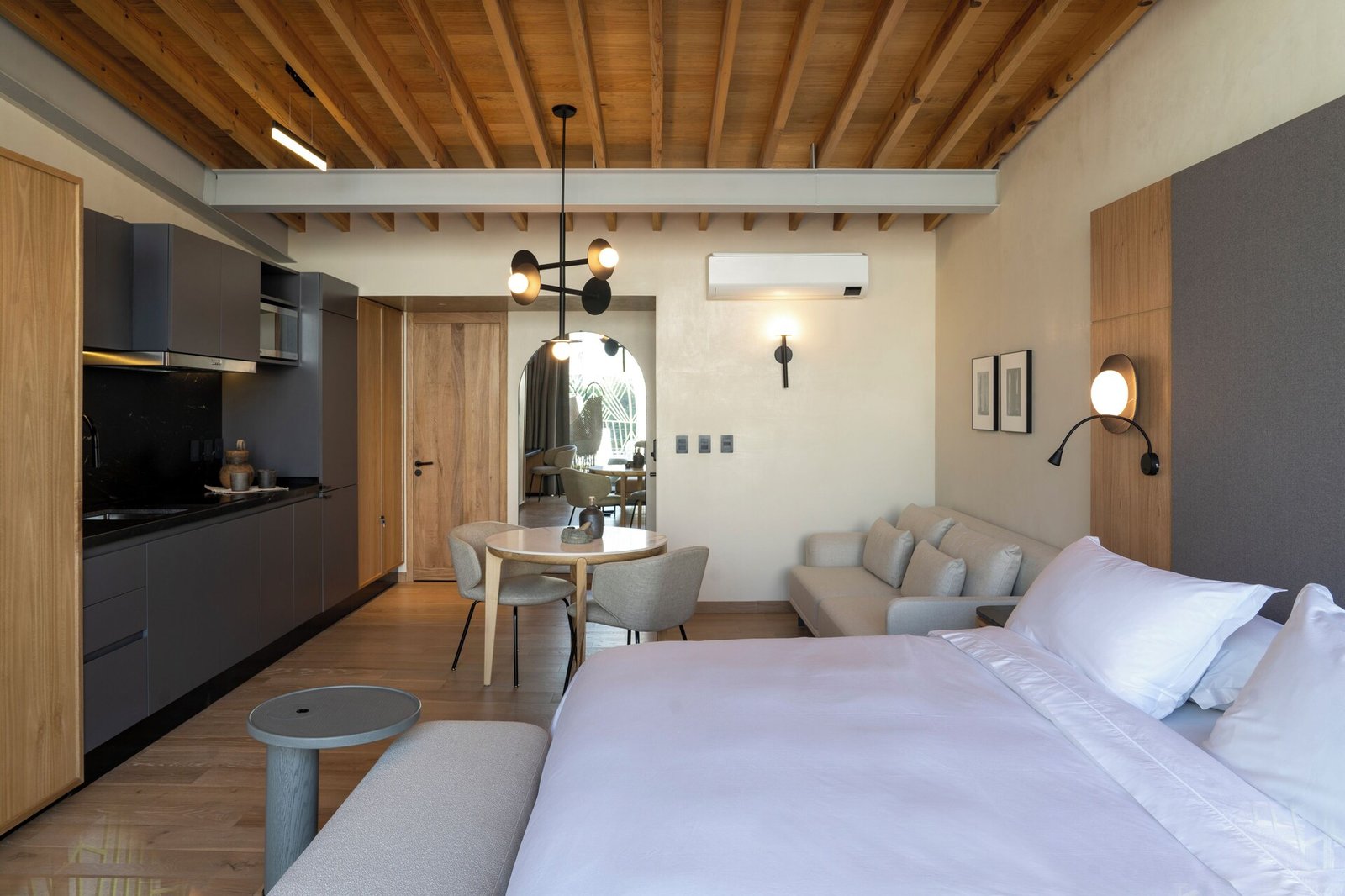 Colima 71 Casa de Arte Hotel — rooms