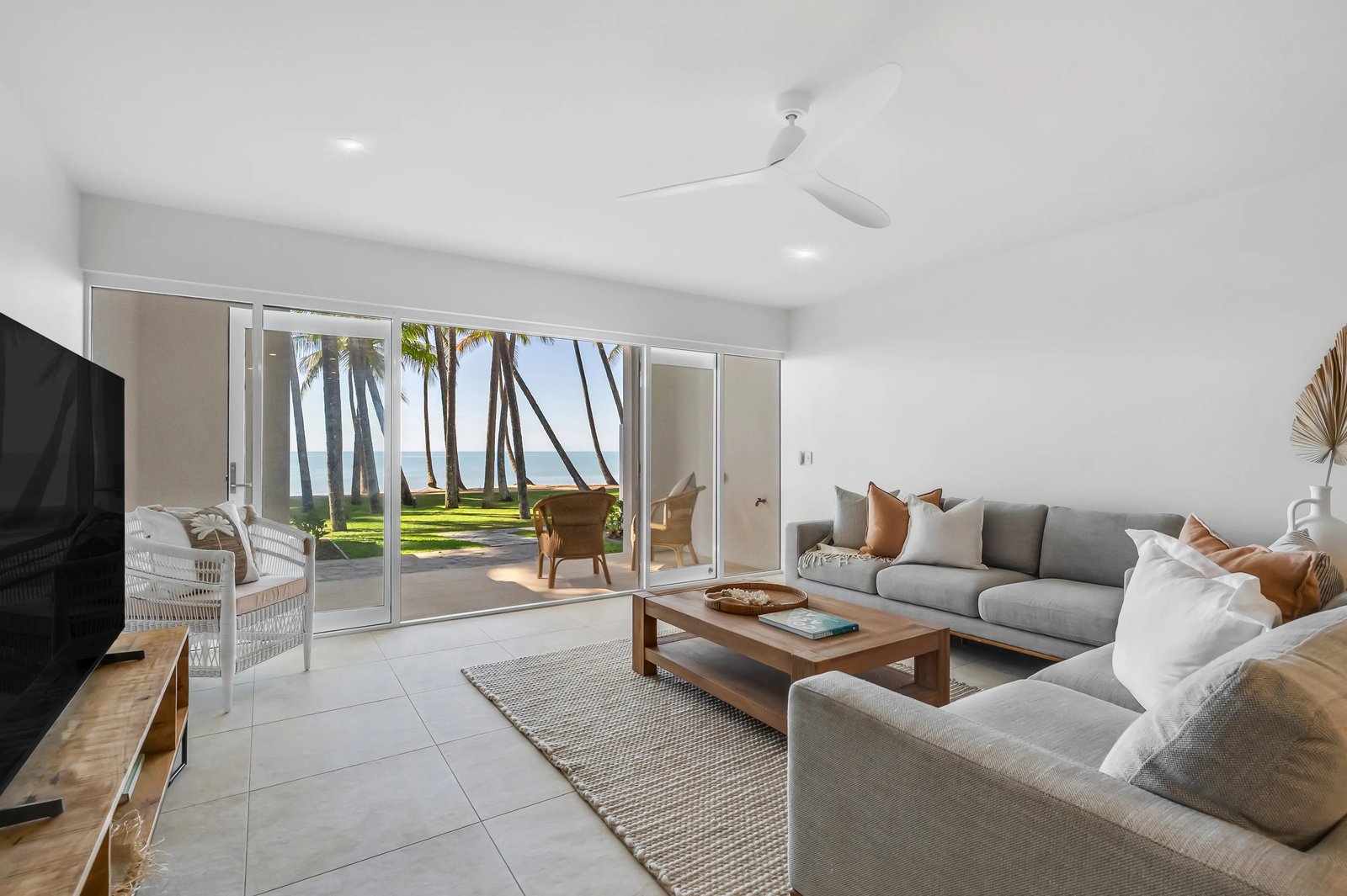 Alamanda Palm Cove by Lancemore