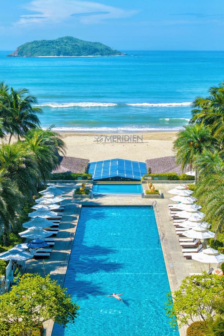 Le Meridien Shimei Bay Beach, the pool