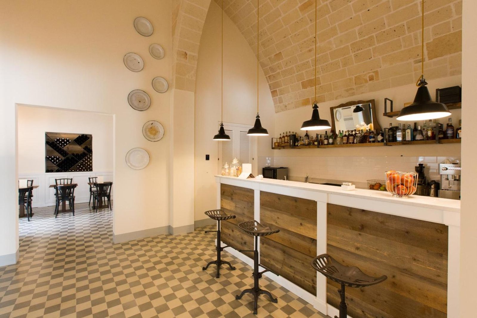 Vinilia Wine Resort, wine bar and tasting room