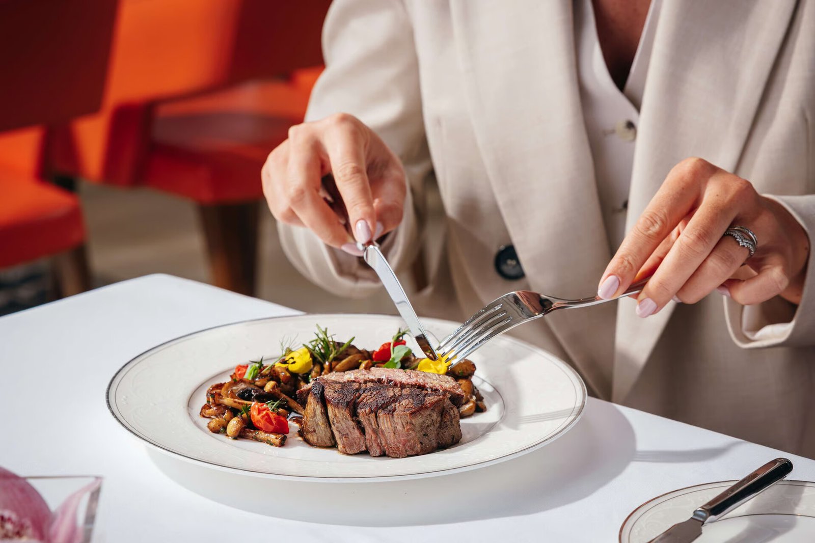Kempinski Hotel Mall of the Emirates — eat & drink