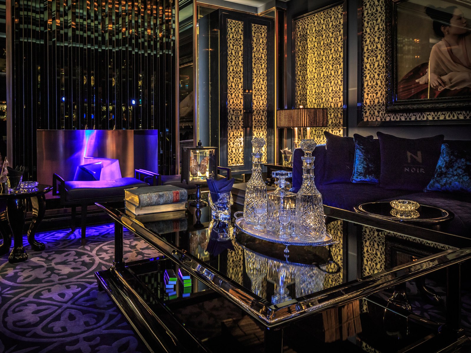 Kempinski Hotel Mall of the Emirates, at the table