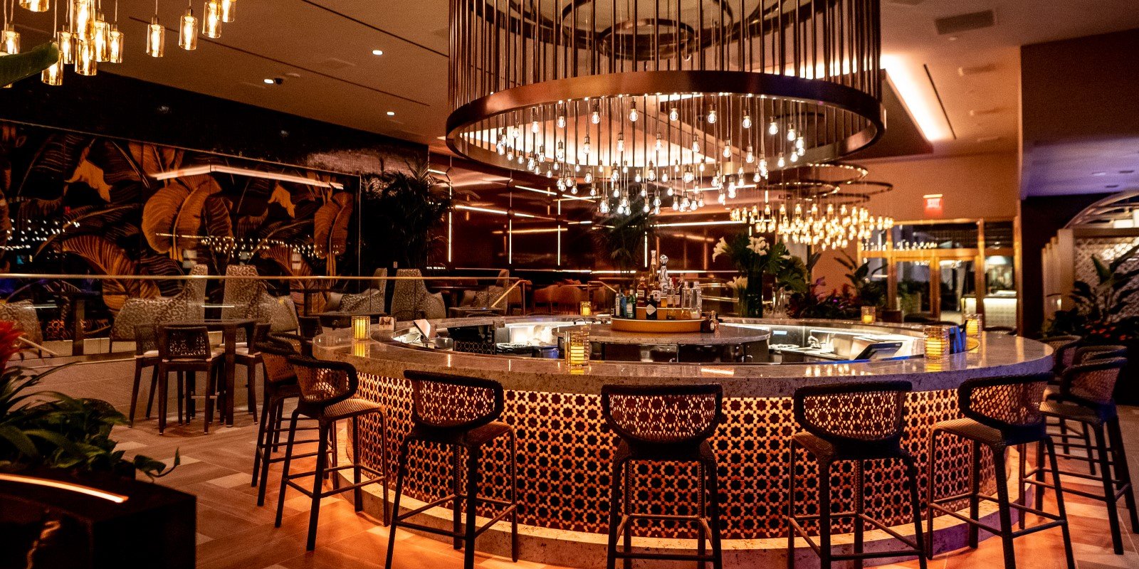 SAHARA Las Vegas, at the table