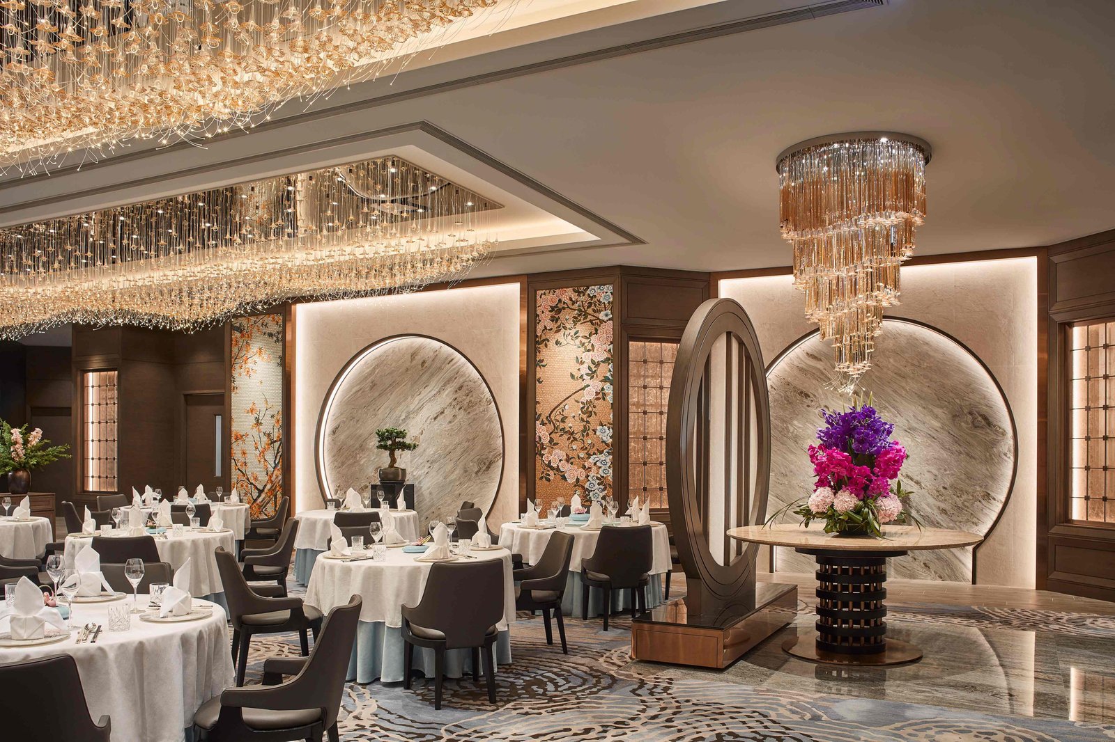 JW Marriott Hotel Hong Kong, at the table