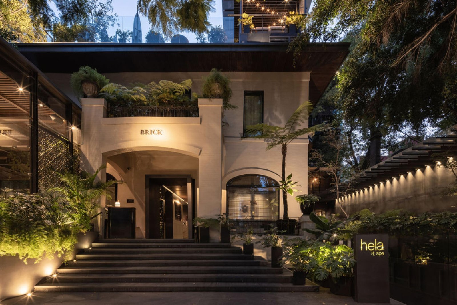 Brick Hotel