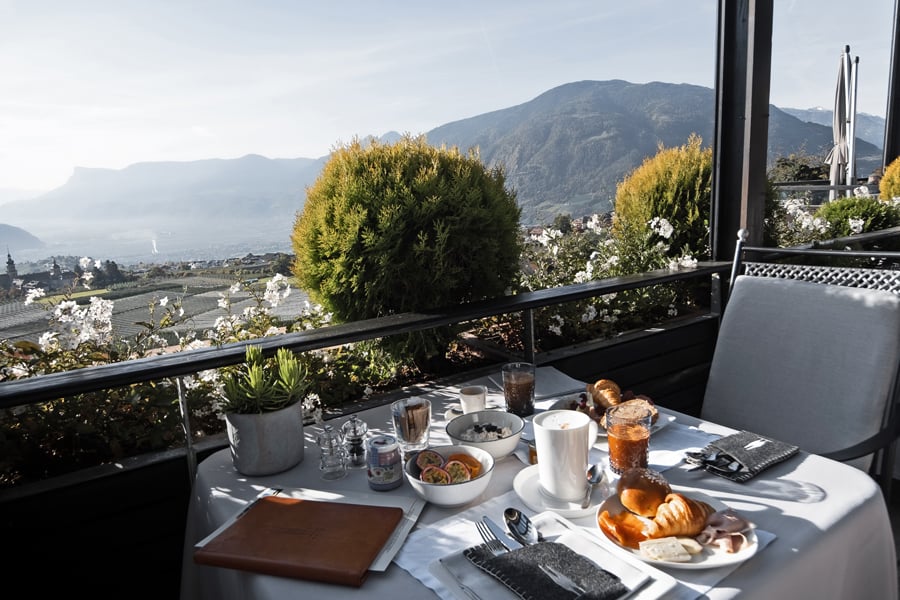Hotel Der Küglerhof, at the table
