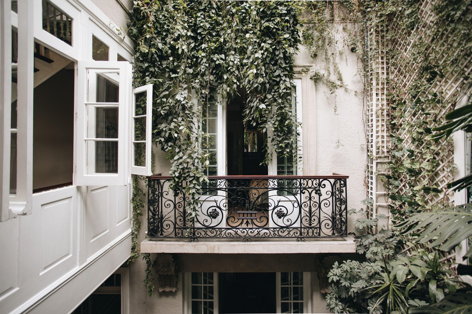 Nima Local House Hotel & Spa — vibe