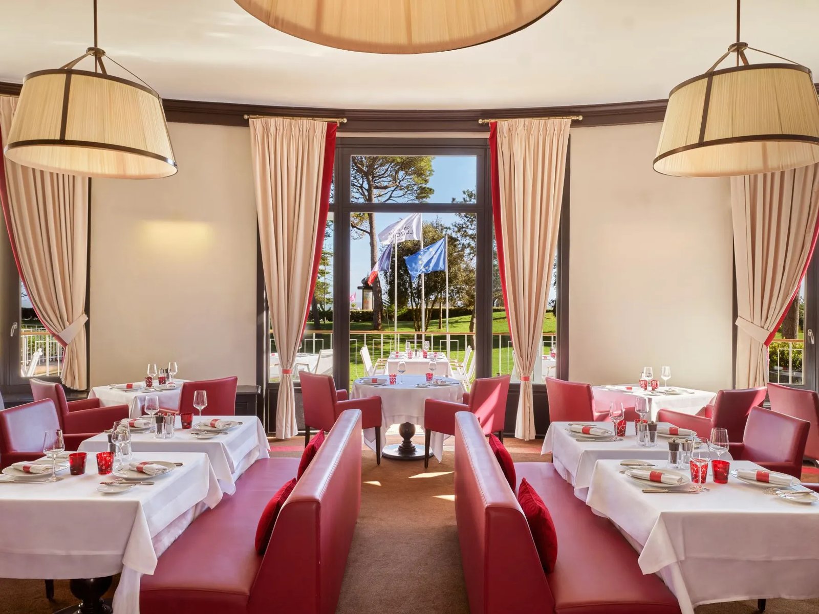 Hotel Barrière Le Royal La Baule, la brasserie du royal