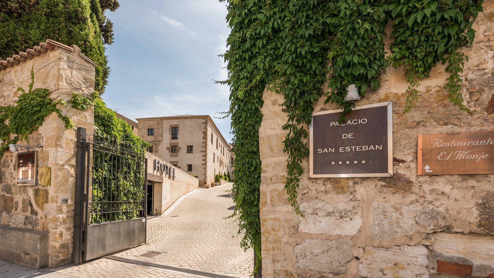 Hotel Hospes Palacio de San Esteban Salamanca, how it began