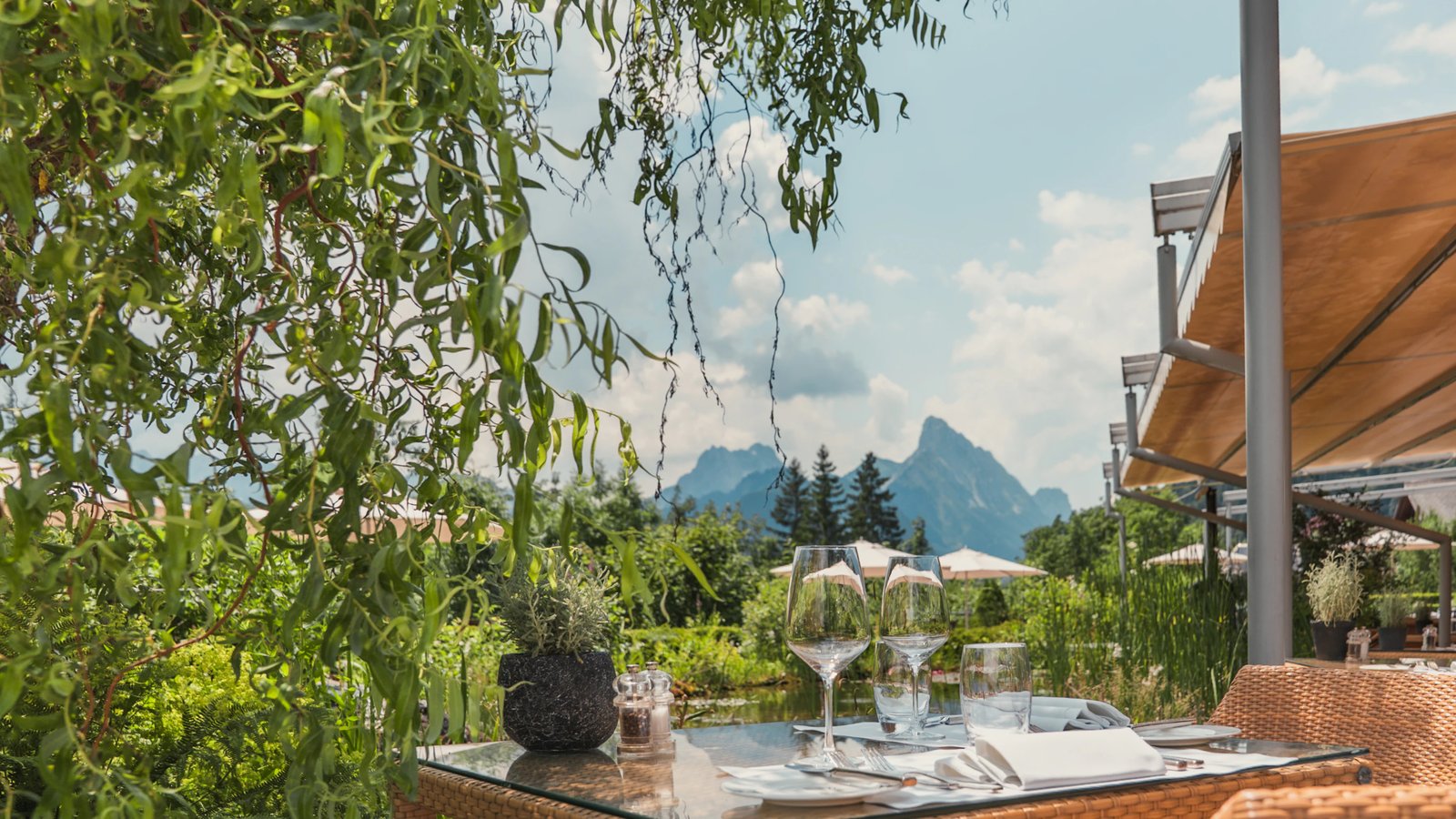 Ermitage Wellness & Spa Hotel, at the table