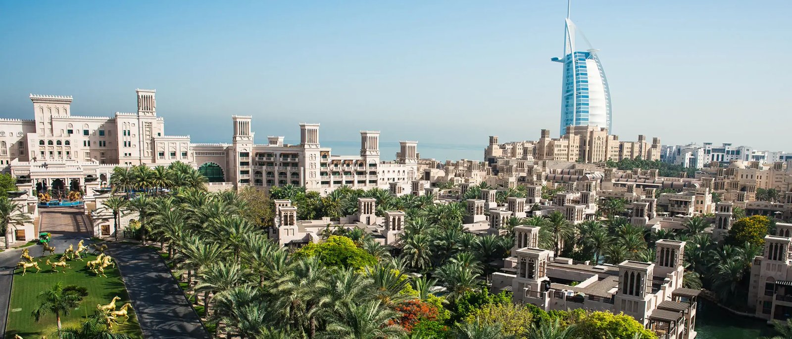 Madinat Jumeirah Hotel — vibe