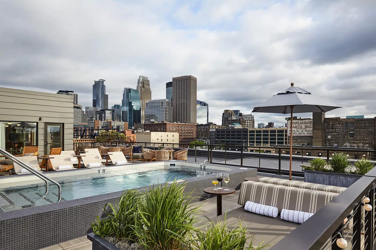 Hewing Hotel, the pool