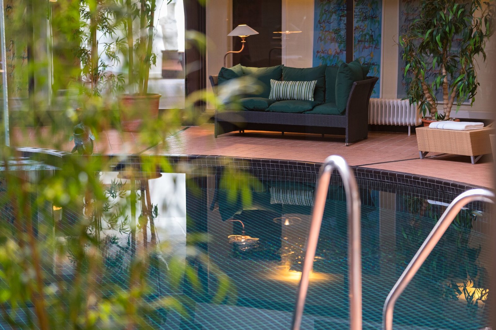 Romantik Hotel Landschloss Fasanerie, the pool