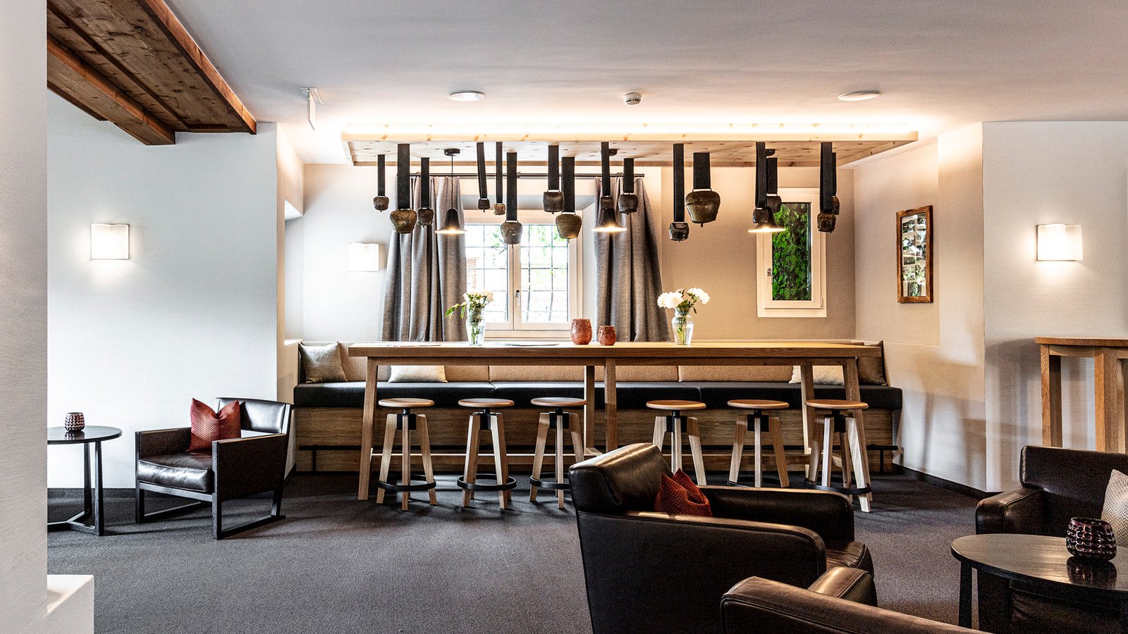 Engadiner Boutique-Hotel GuardaVal, cheminée bar