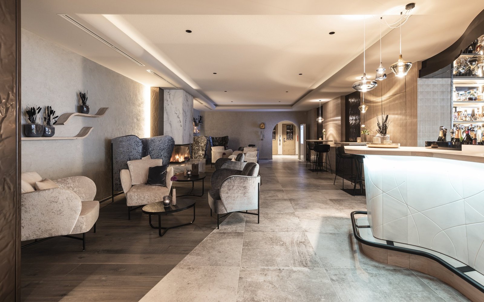 Das Gerstl Alpine Retreat, marble bar