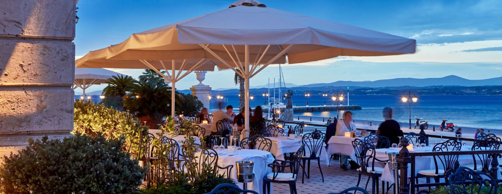 Poseidonion Grand Hotel Spetses, at the table