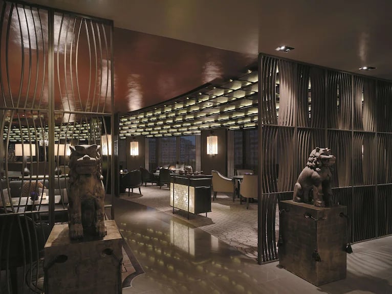 Shangri-La's Far Eastern Plaza Hotel Taipei — vibe