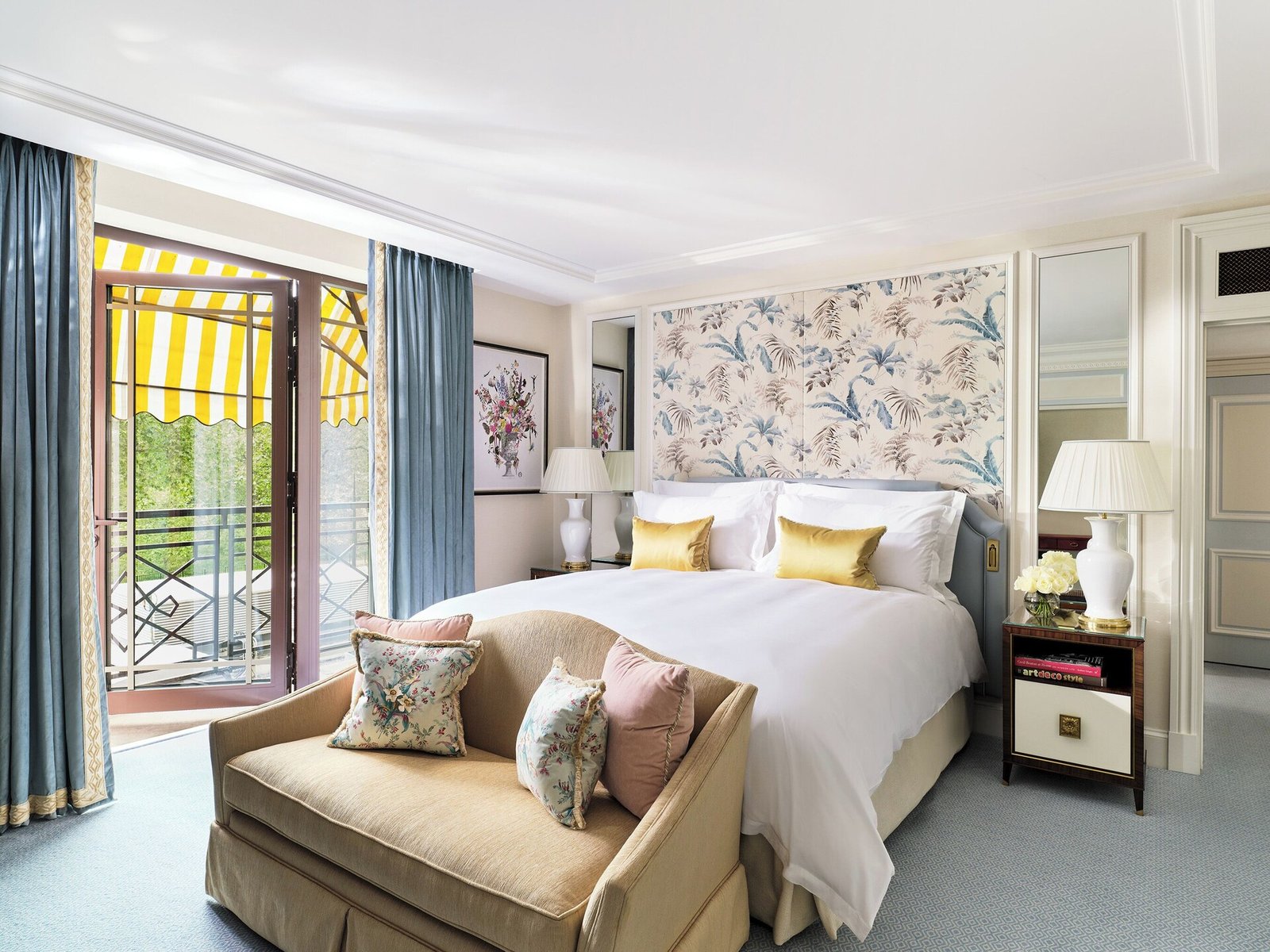 The Dorchester, rooms