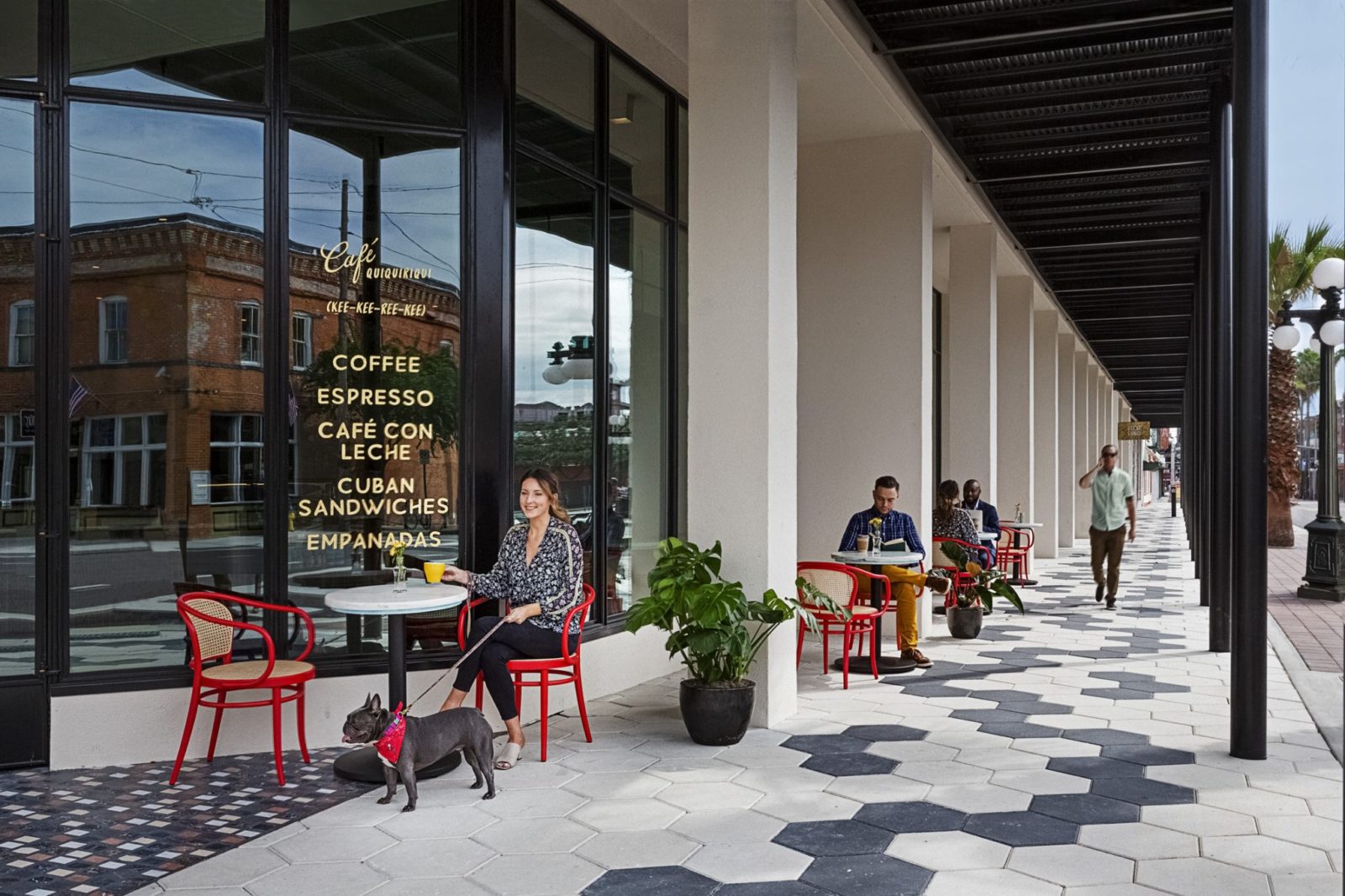 Hotel Haya, café quiquiriquí