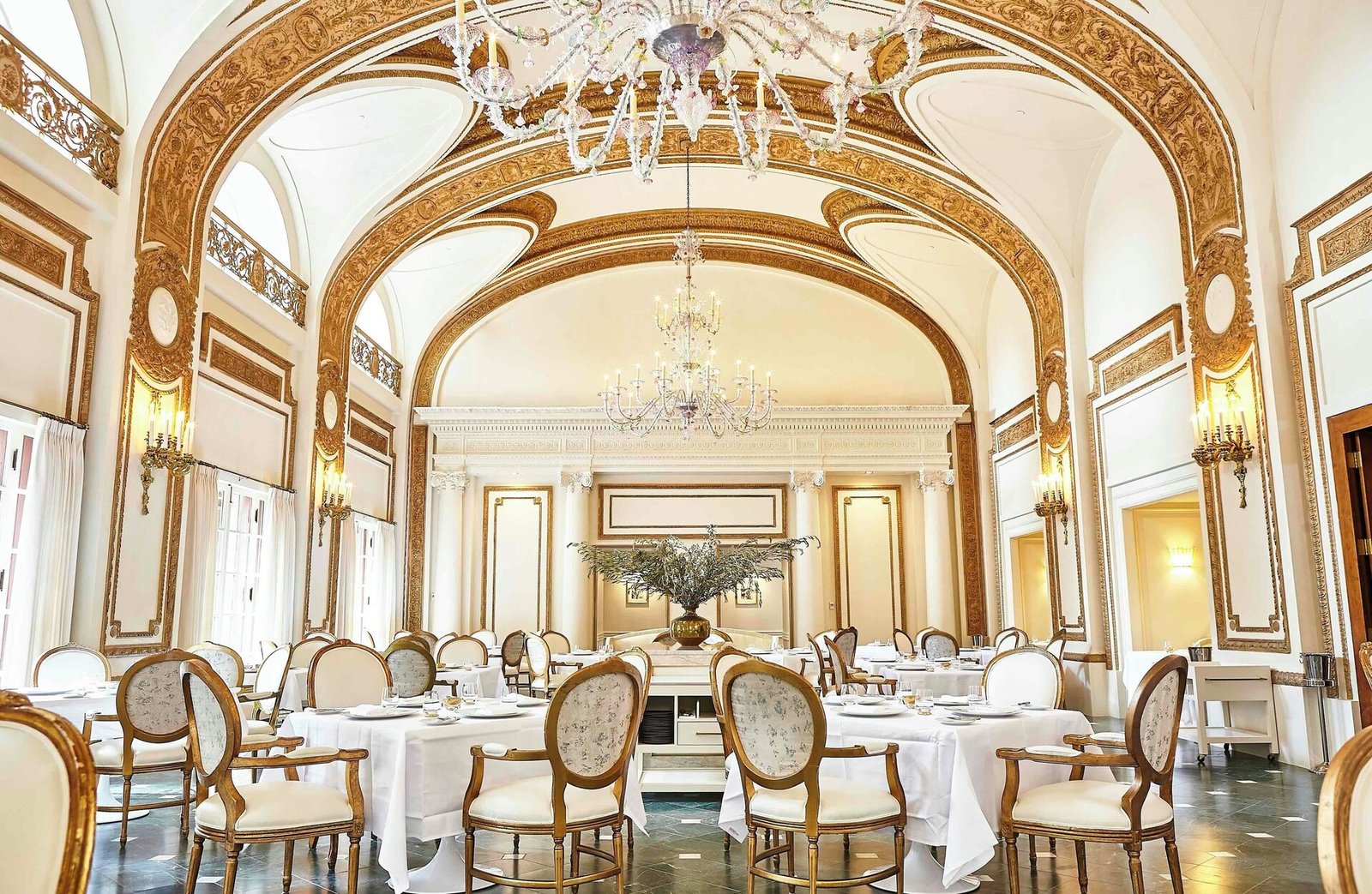 The Adolphus, Autograph Collection, the french room