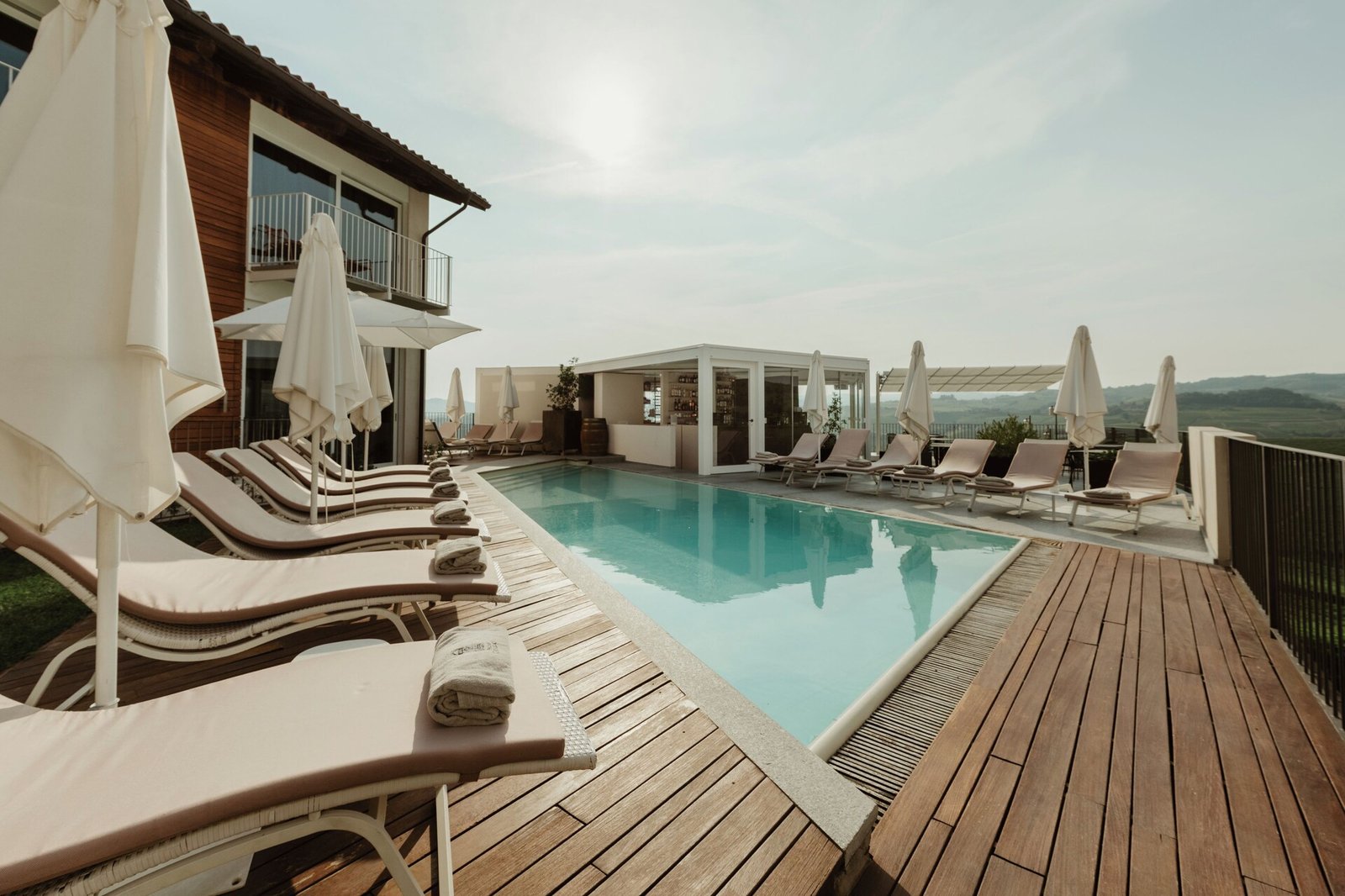 Palas Cerequio Barolo Cru Resort