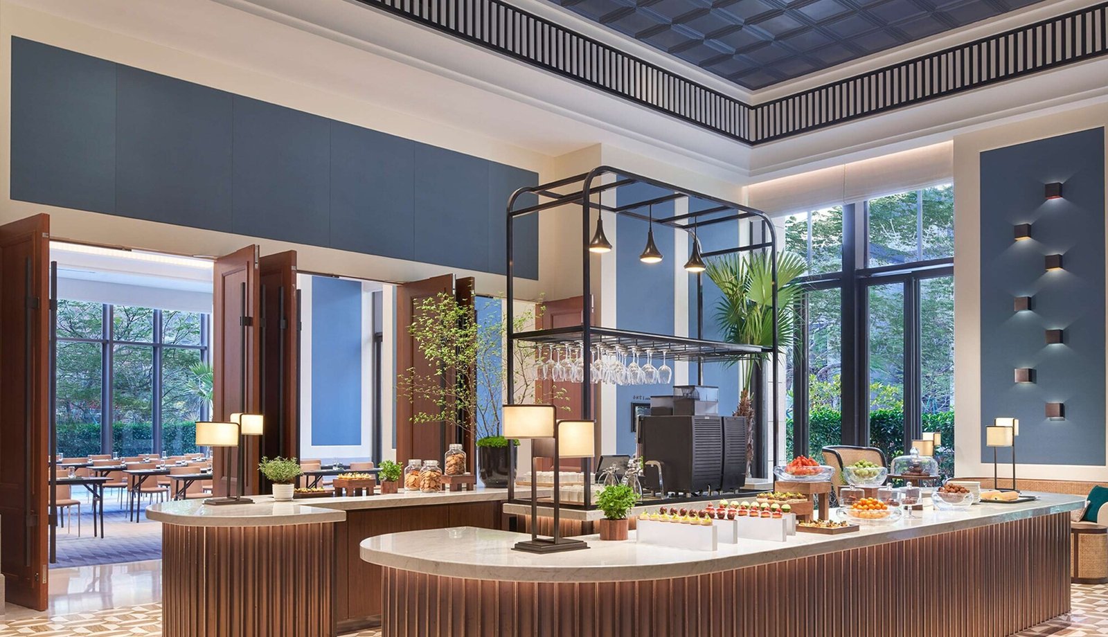 Andaz Xiamen, at the table