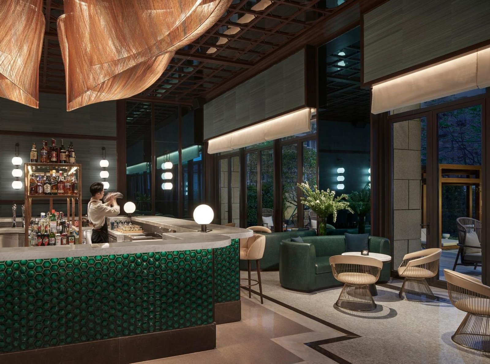Andaz Xiamen, at the table