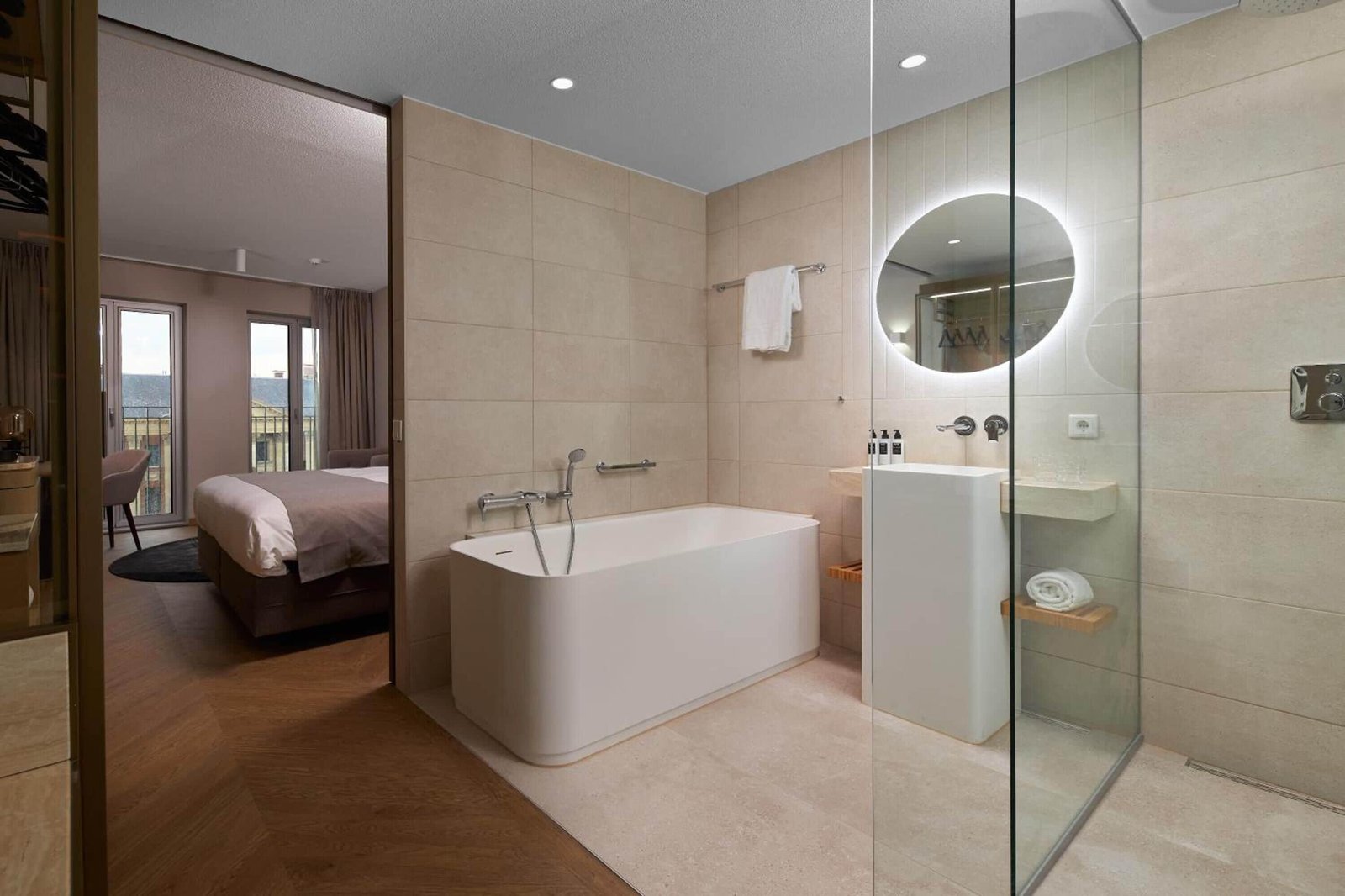 The Market Hotel, rooms